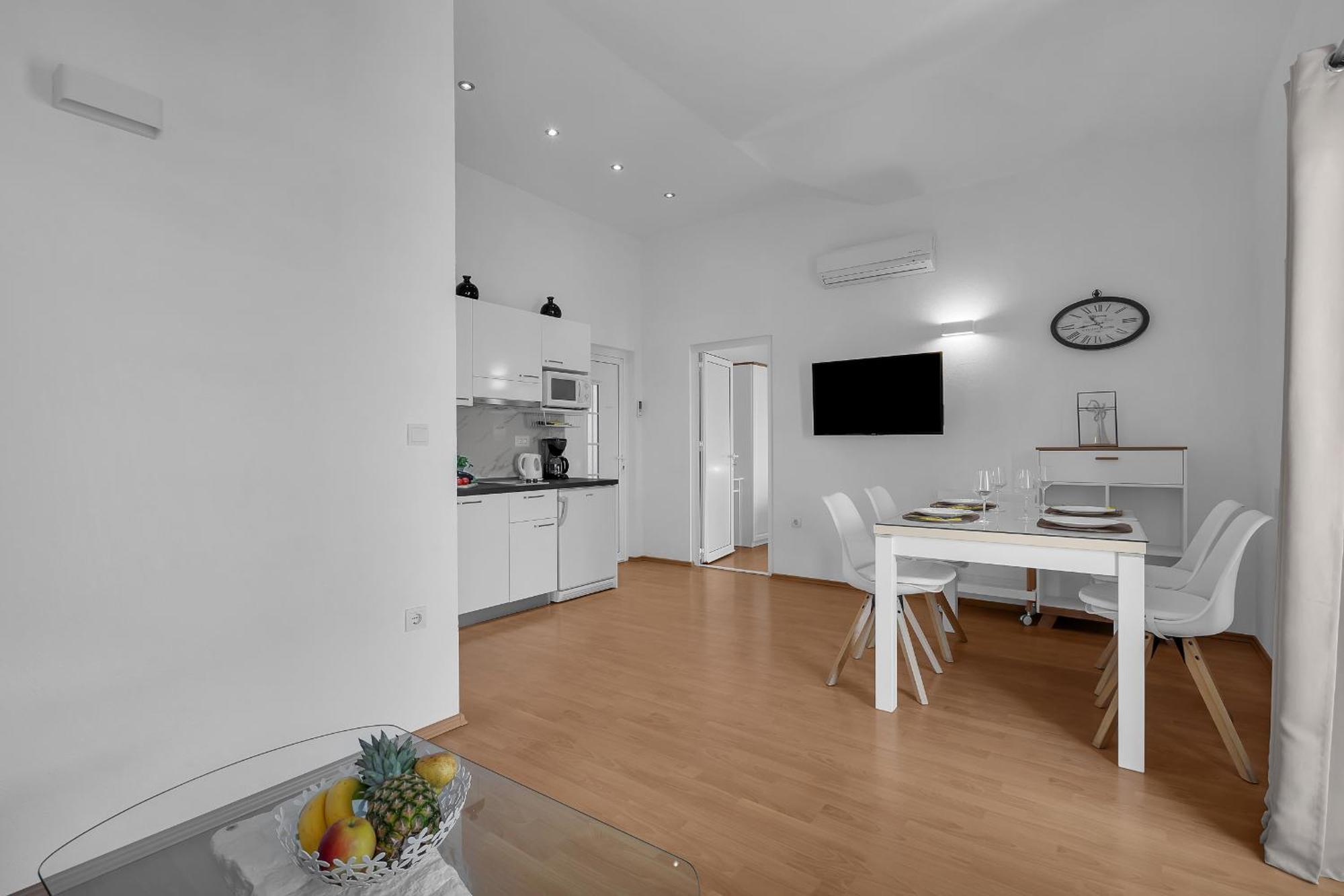 Apartments Villa Katarina Tučepi المظهر الخارجي الصورة