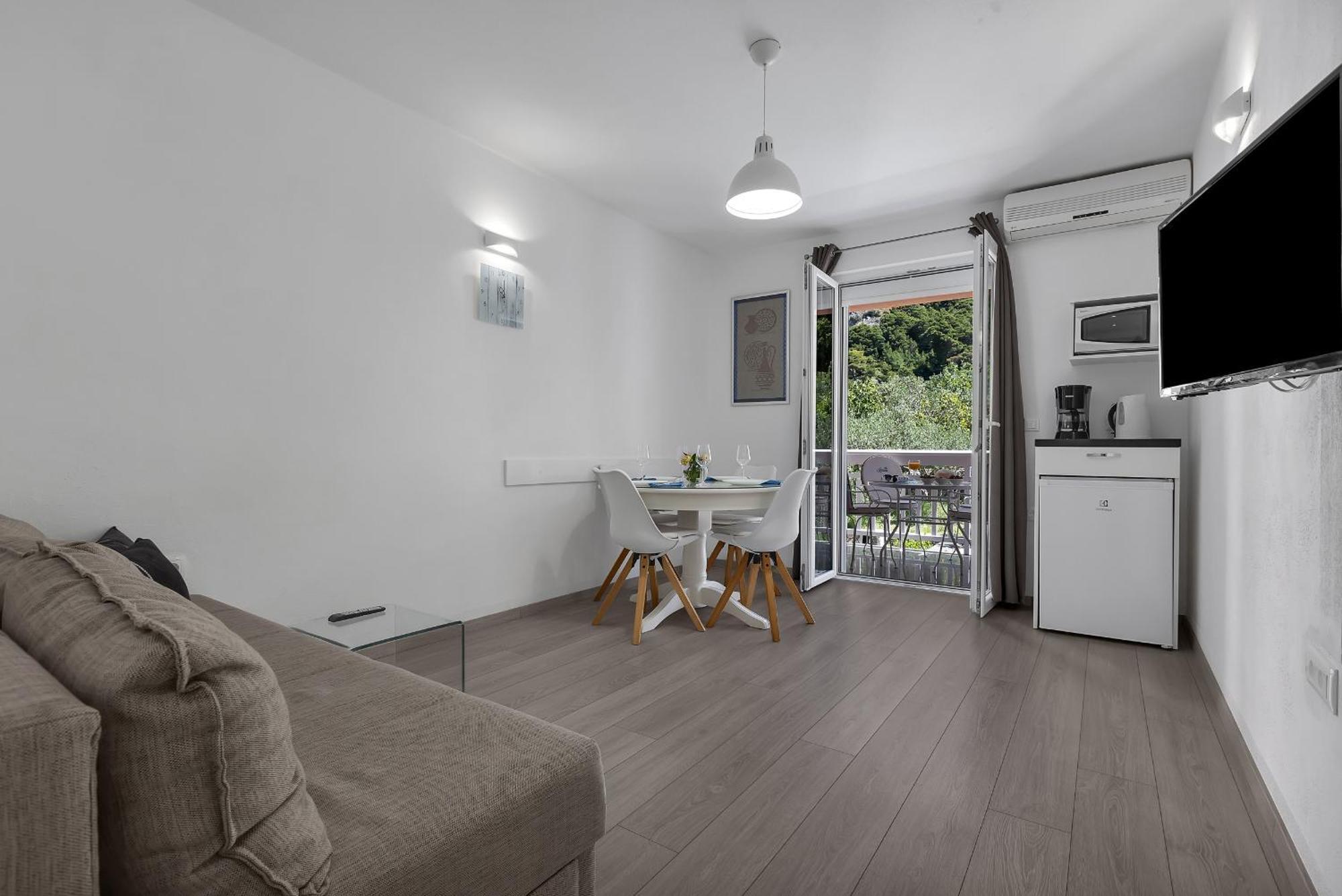 Apartments Villa Katarina Tučepi الغرفة الصورة