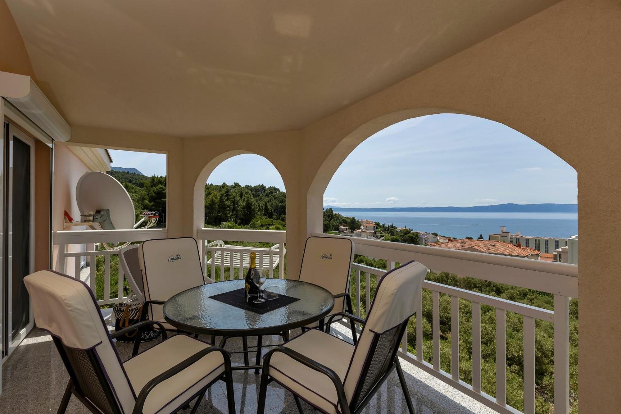 Apartments Villa Katarina Tučepi الغرفة الصورة