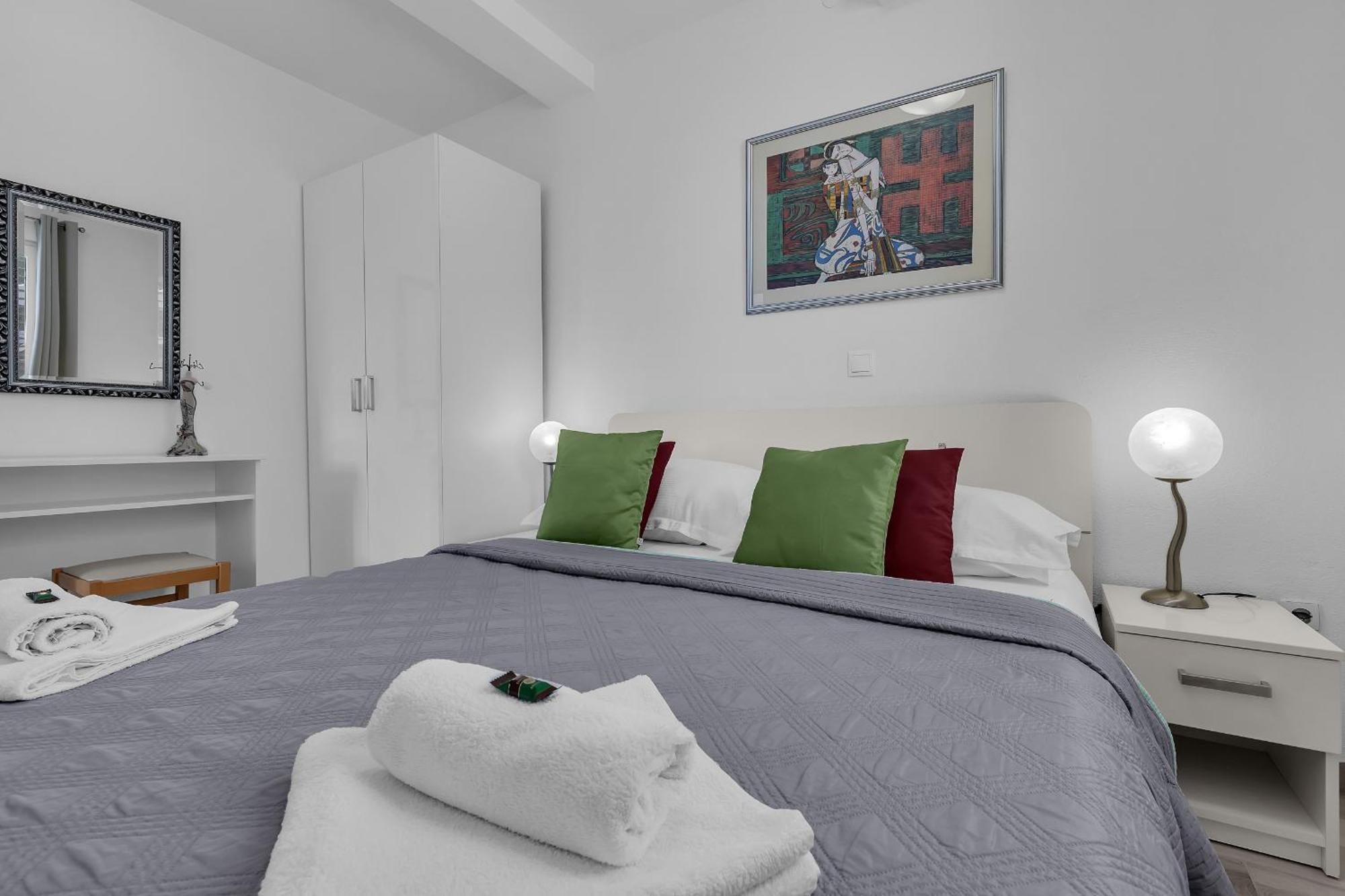 Apartments Villa Katarina Tučepi الغرفة الصورة