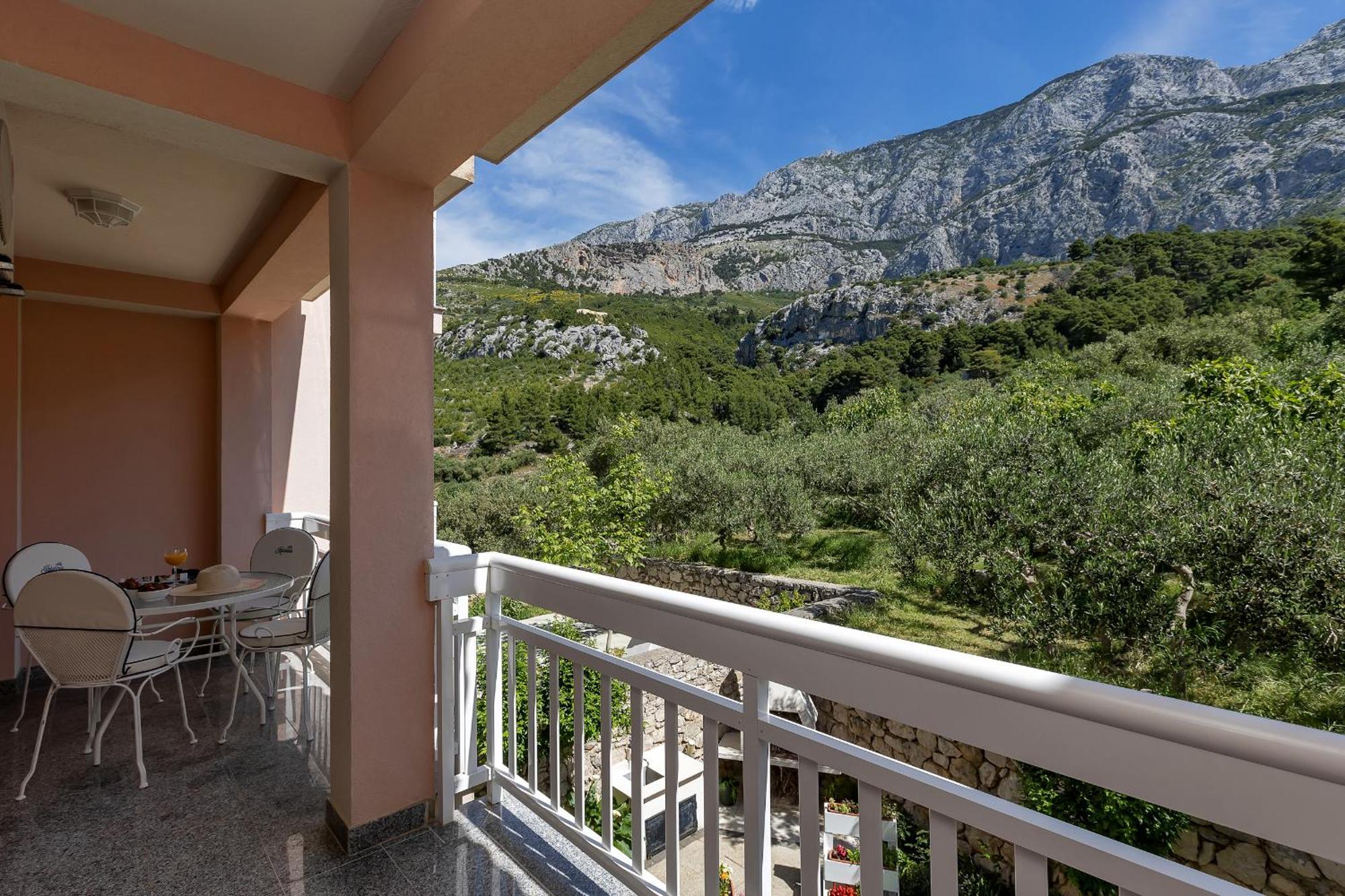 Apartments Villa Katarina Tučepi الغرفة الصورة